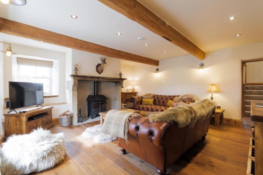 5 Star Cottage On The Green With Log Burner - Dog Friendly أوستويك المظهر الخارجي الصورة