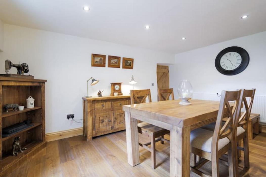 5 Star Cottage On The Green With Log Burner - Dog Friendly أوستويك المظهر الخارجي الصورة
