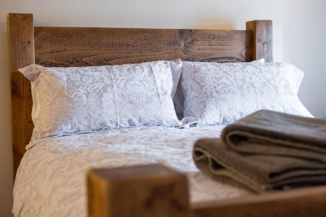 5 Star Cottage On The Green With Log Burner - Dog Friendly أوستويك المظهر الخارجي الصورة