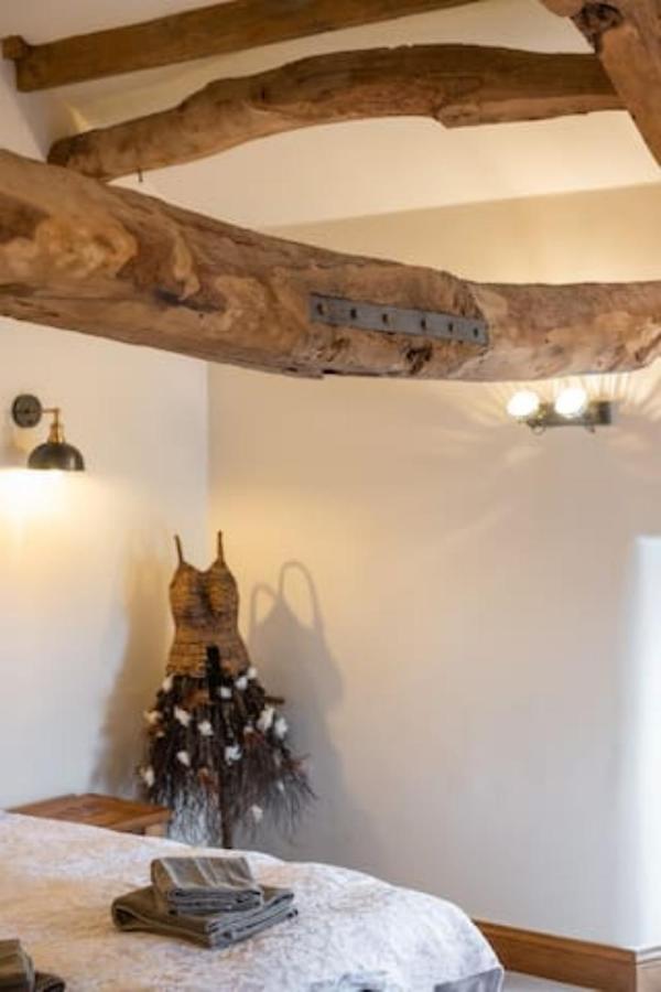 5 Star Cottage On The Green With Log Burner - Dog Friendly أوستويك المظهر الخارجي الصورة